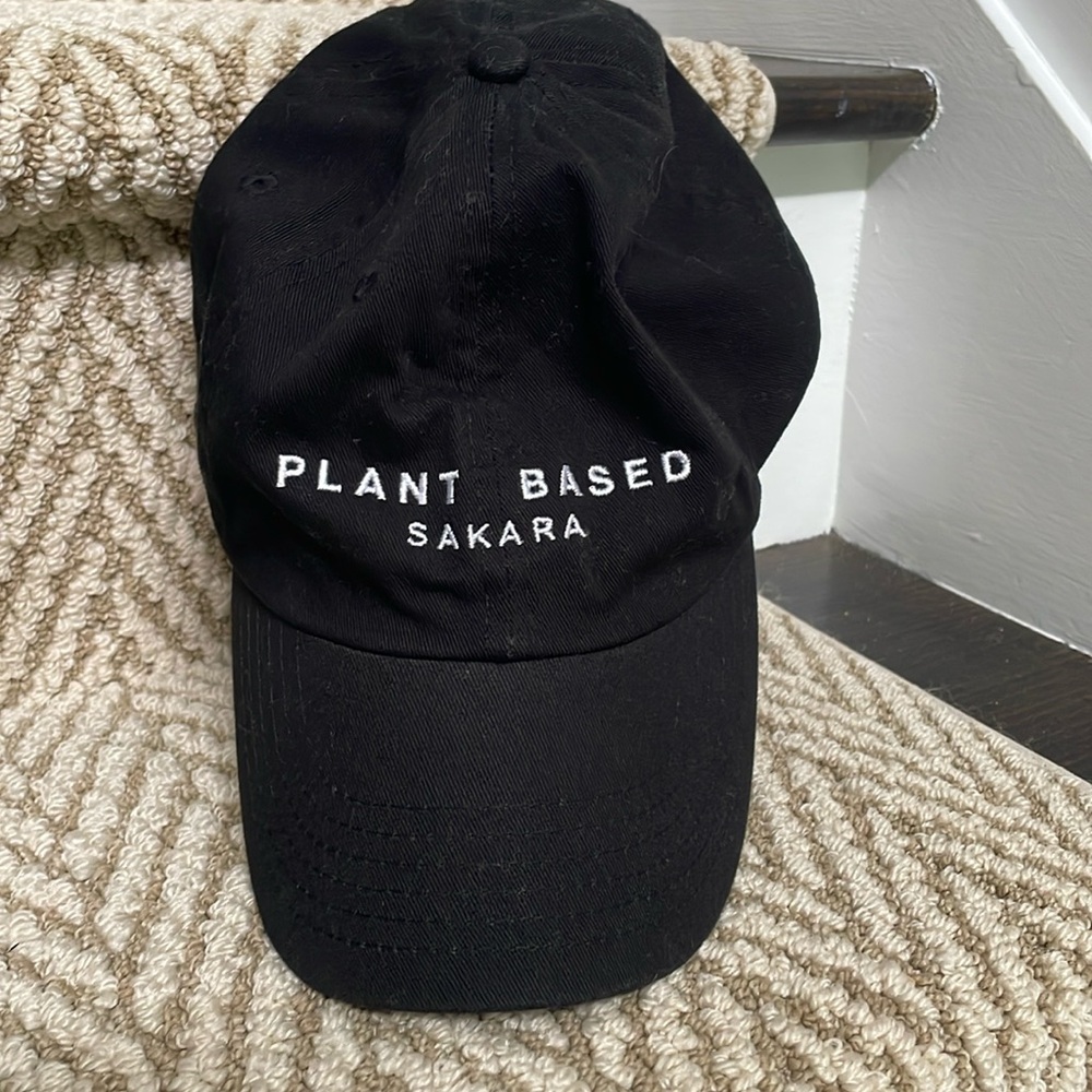 Sakara hat- BRAND NEW